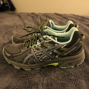 Ascis sea foam green running / hiking shoes